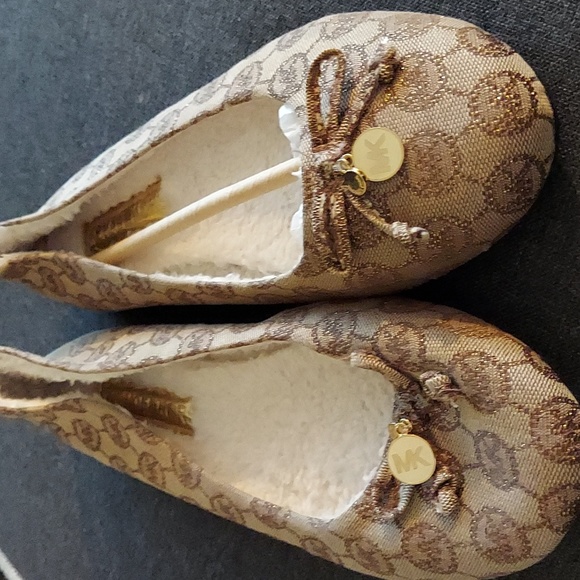 Brand New! Never Worn Authentic Micheal kors Balerina shoes - Picture 4 of 4